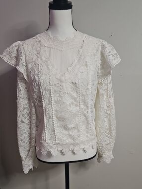 Ultra Pink White Lace V-Neck Long Sleeve Blouse